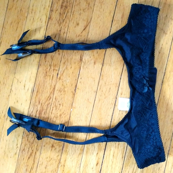 La SENZA Intimates & Sleepwear Classic Garter Belt Poshmark